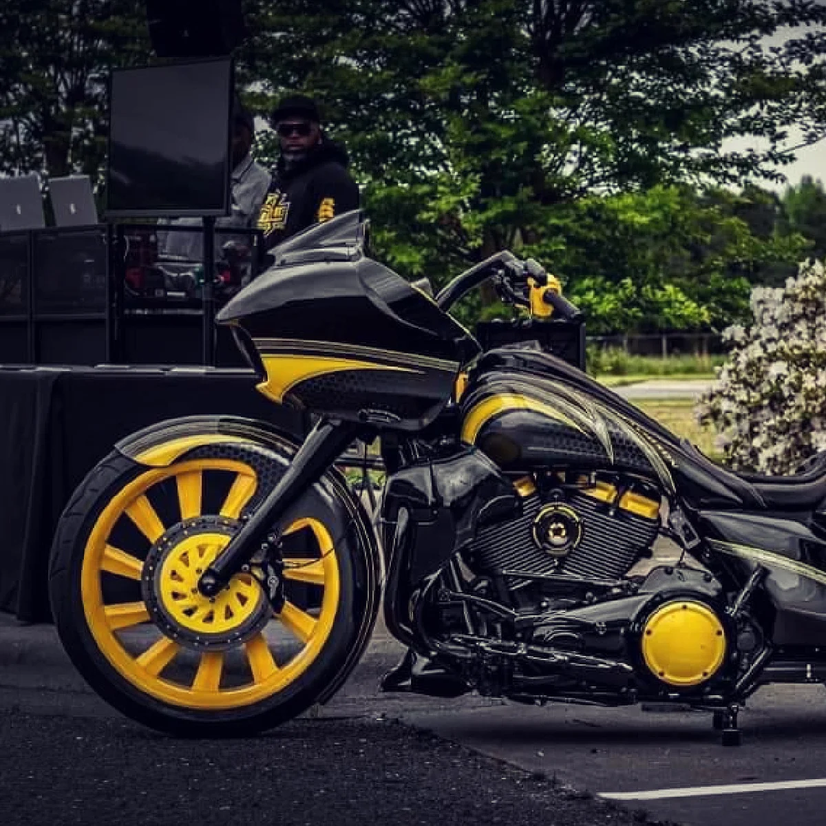 SMT Bulldog Fat Tire Maverick wheel Harley Davidson Motorcycle