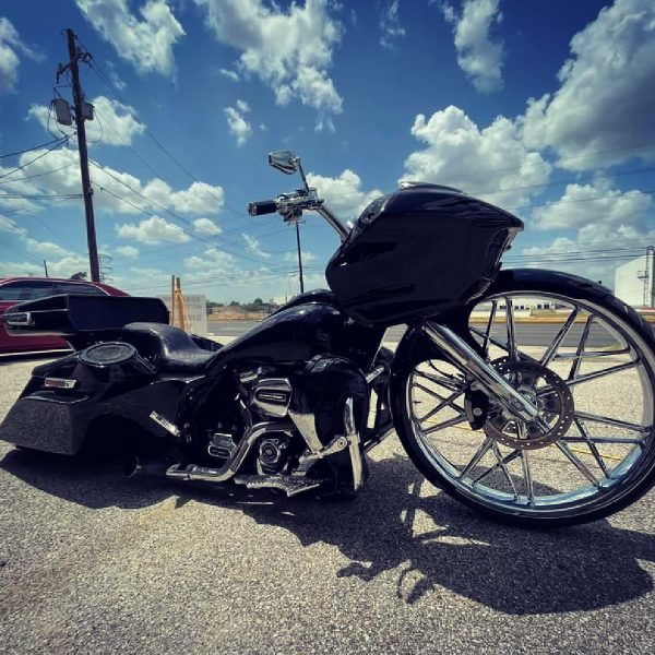 Chrome_SMT_Stiletto_Harley_Road_Glide_Motorcycle_Bagger_Wheel_image_gallery_2_1200x1200