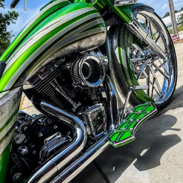 Chrome_SMT_Stiletto_Harley_Road_Glide_Motorcycle_Bagger_Wheel_image_gallery_3_1200x1200