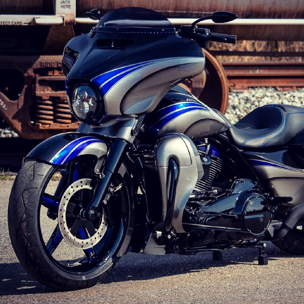 SMT Custom Harley GT1 Black & Blue Street Glide Motorcycle Wheel