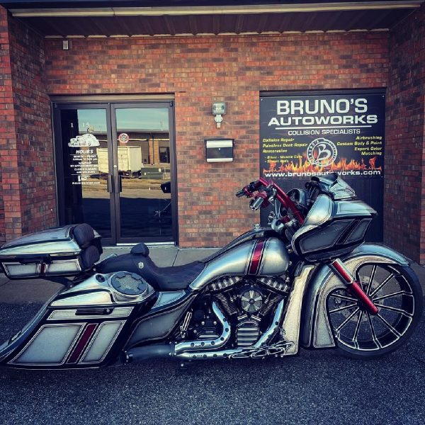SMT_BLACK_DOUBLE_CUT_CENTERFOLD_HARLEY_ROAD_GLIDE_MOTORCYCLE_BAGGER_WHEEL_GALLERY IMAGE 7 1200 x 1200