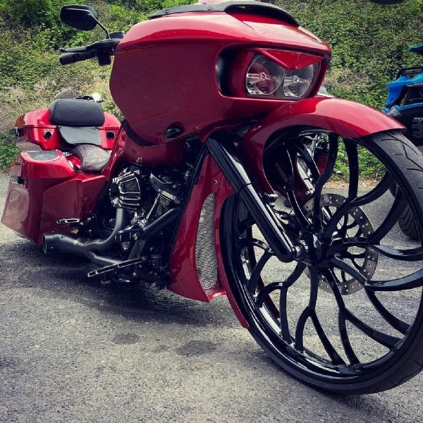 SMT_Black_Castalia_Harley_Road_Glide_Motorcycle_Wheel_gallery_image_2_1200 x 1200