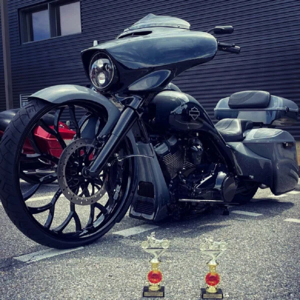 SMT_Black_Castalia_Harley_Street_Glide_Motorcycle_Wheel_gallery_image_3_1200 x 1200