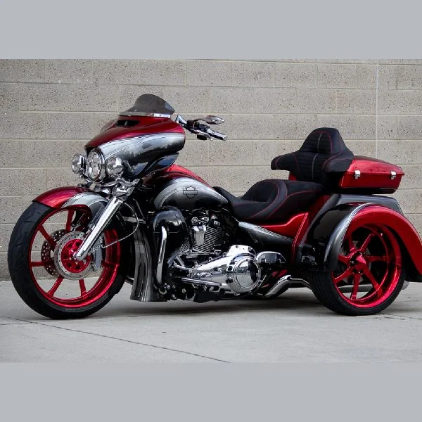 SMT_RED_IMITATOR_MOTORCYCLE_WHEEL_HARLEY_TRI_GLIDE_GALLERY IMAGE 10 1200 x 1200